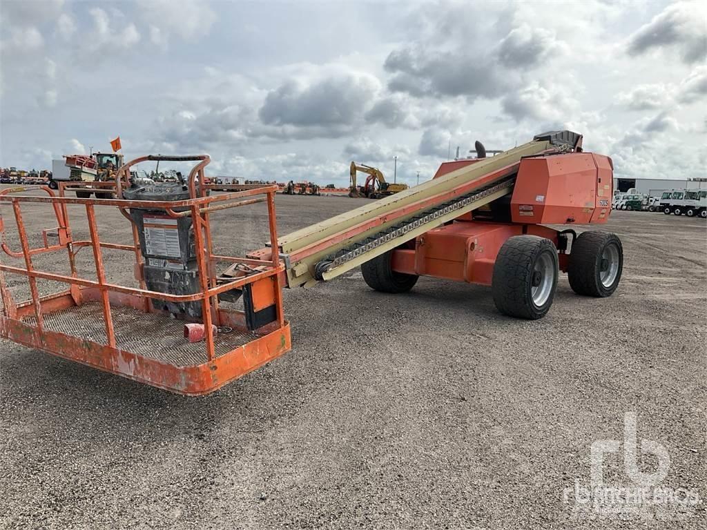 JLG 600S Nacele cu brat articulat