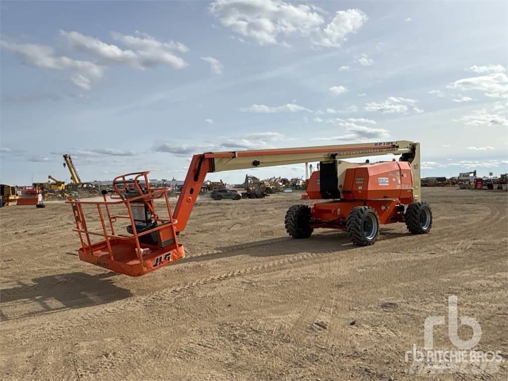 JLG 800A Nacele cu brat articulat