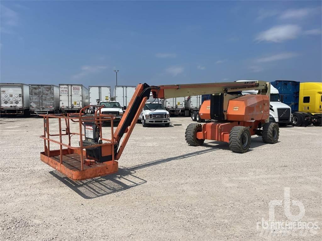 JLG 800AJ Nacele cu brat articulat