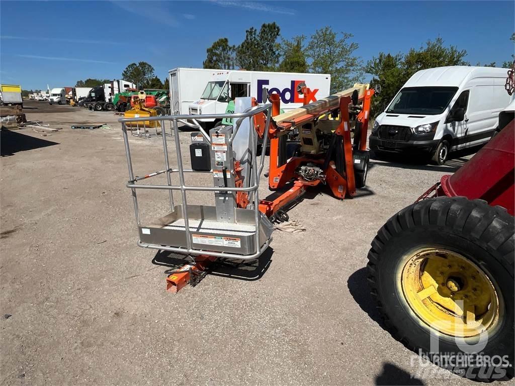 JLG T500J Nacele cu brat articulat