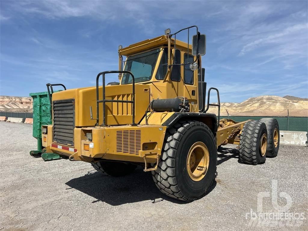 John Deere 300C Camion cabina sasiu