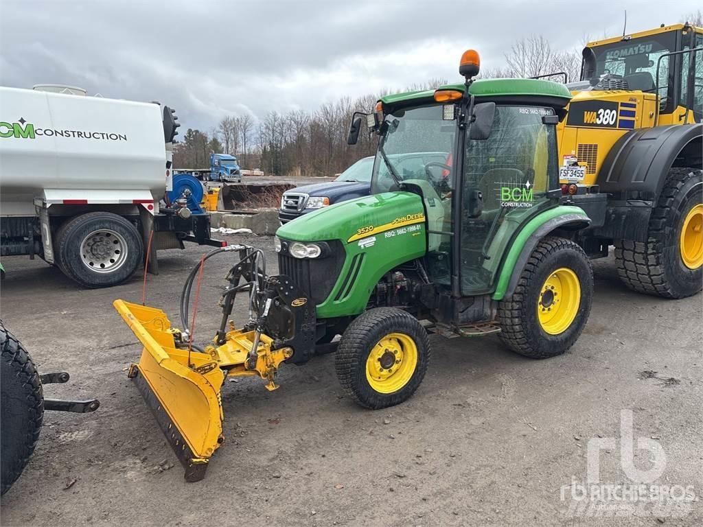 John Deere 3520 Tractoare compacte