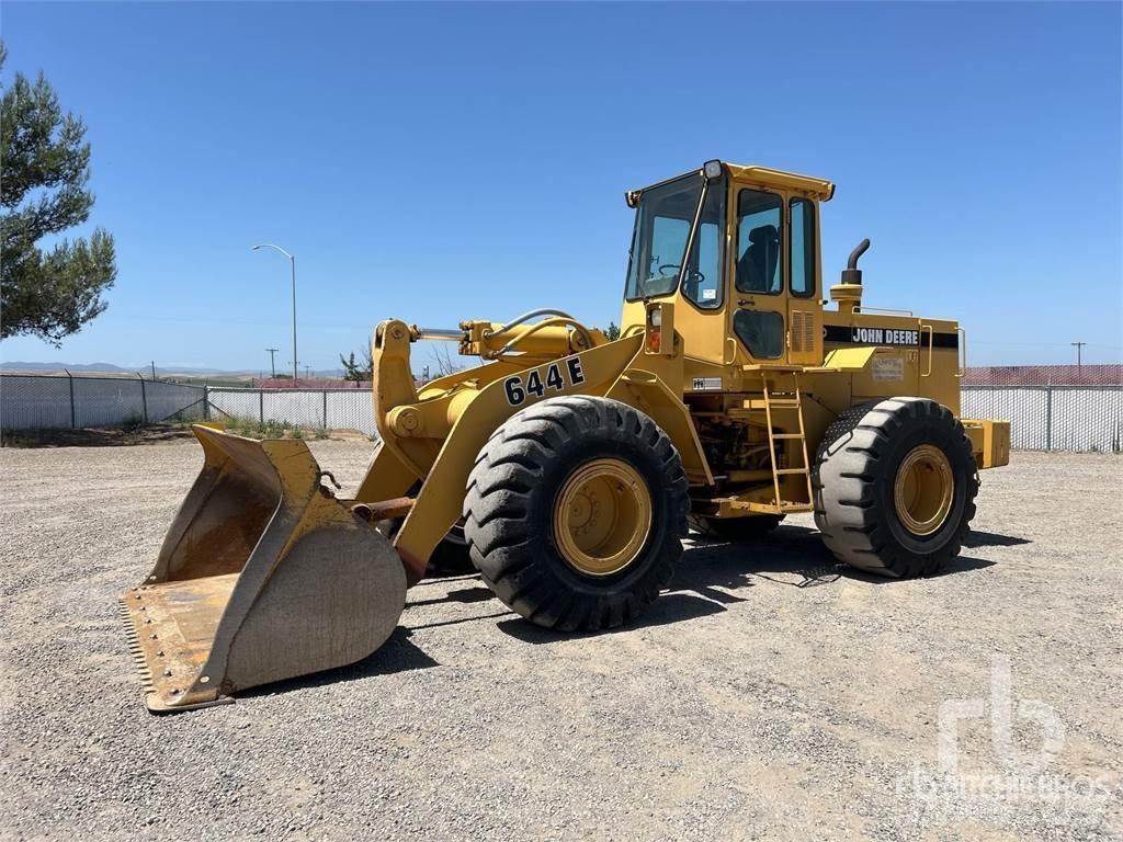 John Deere 644E Incarcator pe pneuri