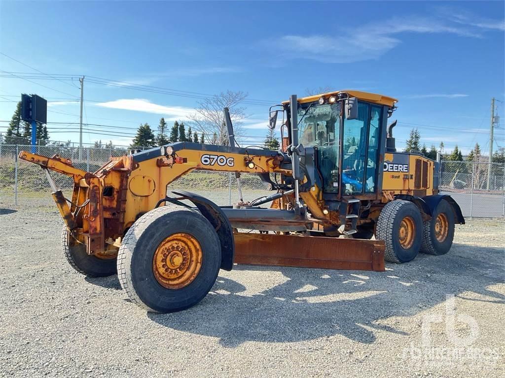 John Deere 670G Gredere