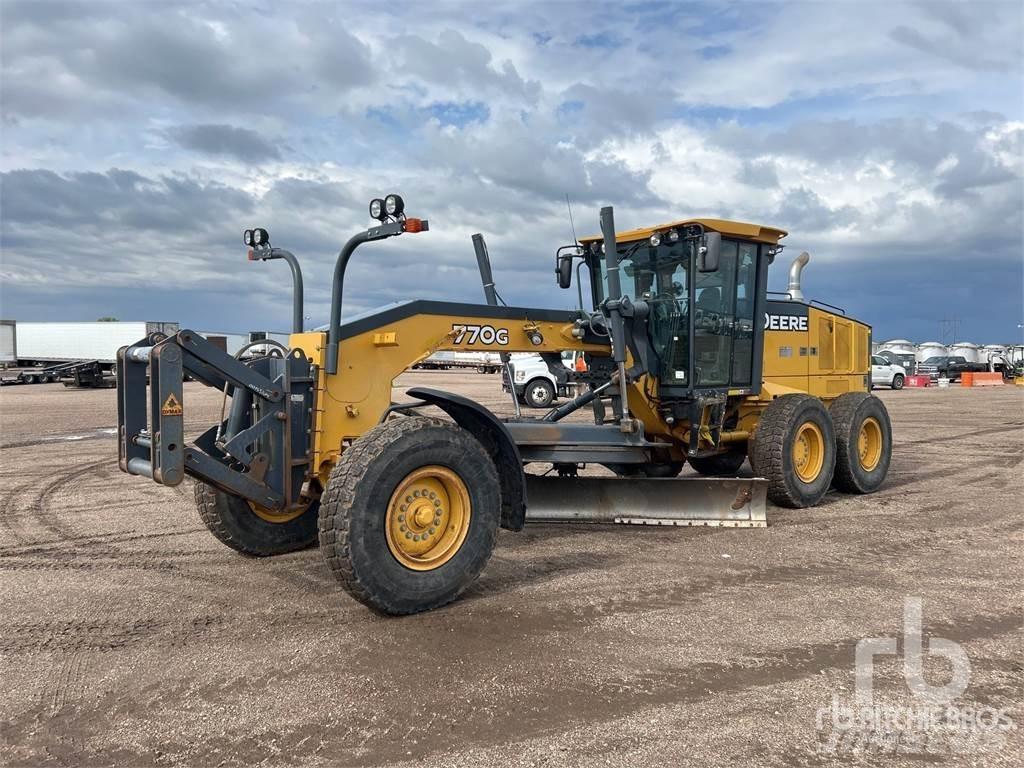 John Deere 770G Gredere