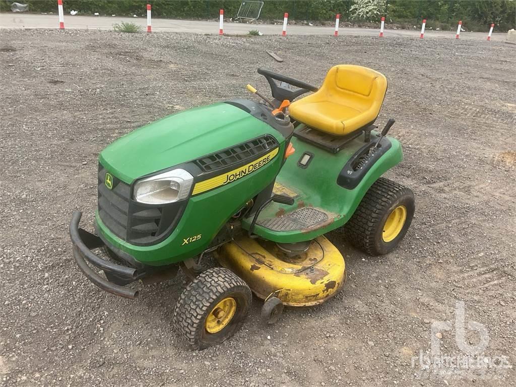 John Deere X125 Cositoare de iarba