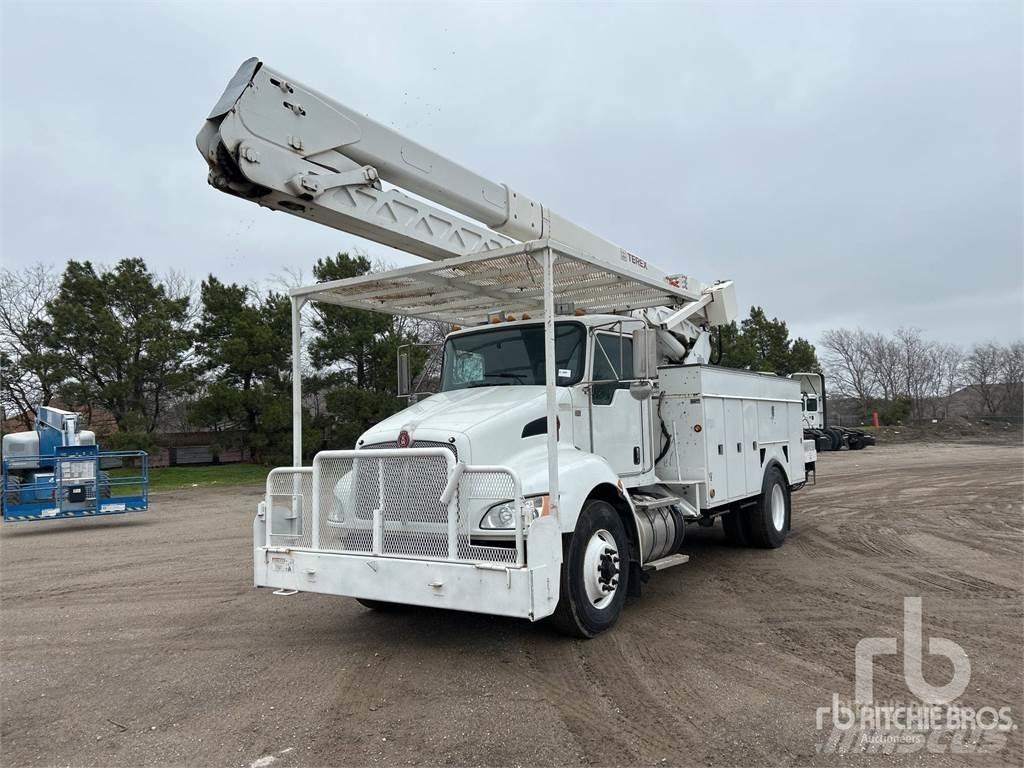 Kenworth T370 Platforme aeriene montate pe remorca