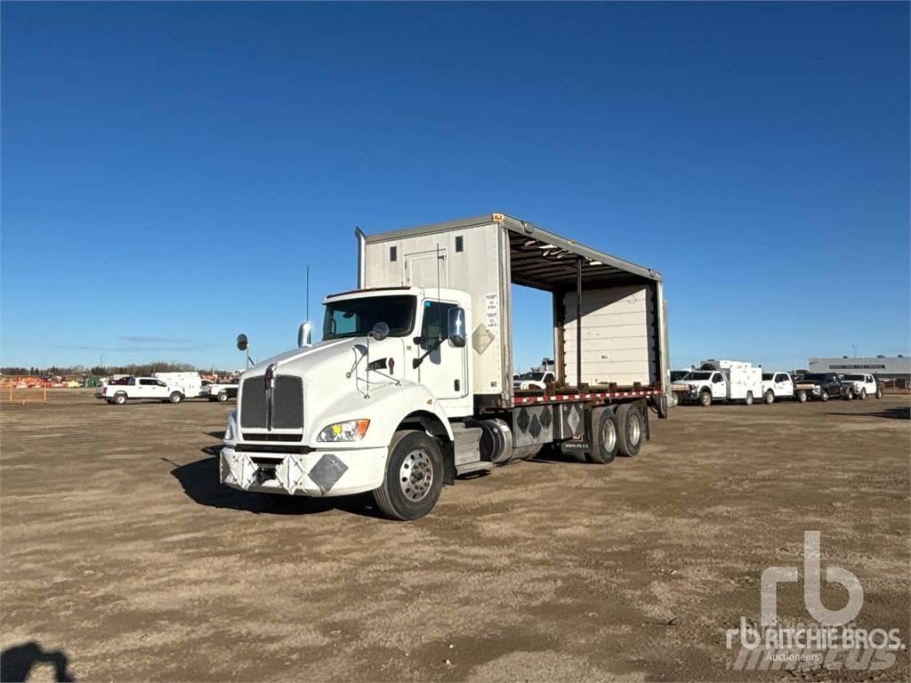 Kenworth T400 Camion cu prelata