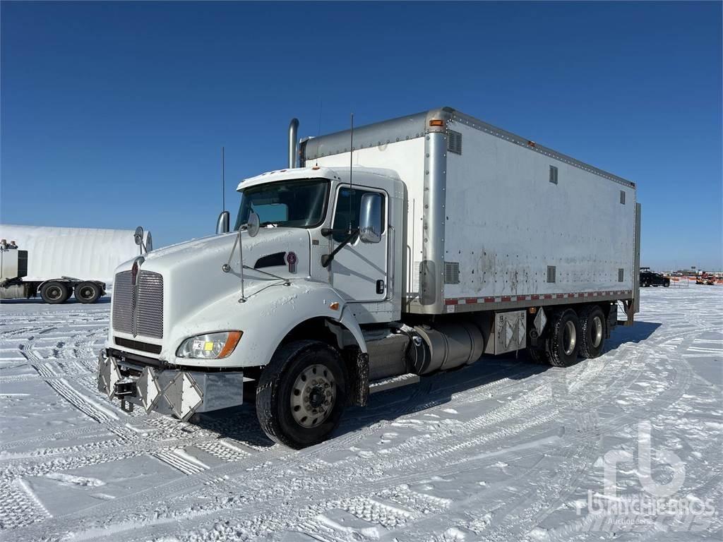 Kenworth T440 Utilitara