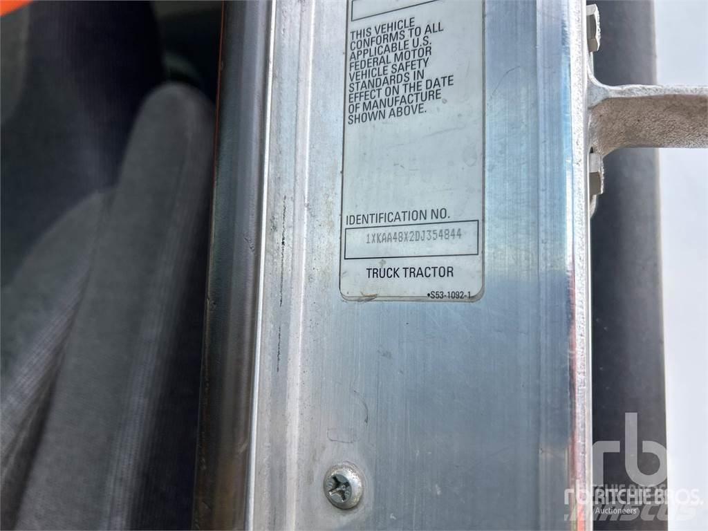 Kenworth T660 Autotractoare