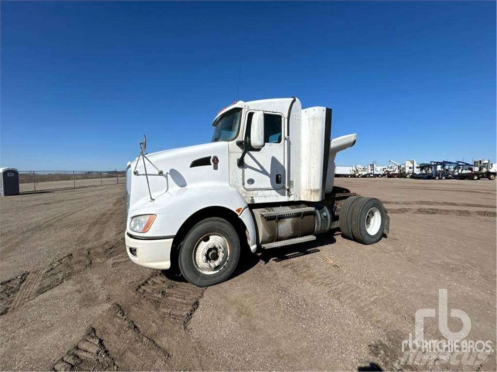 Kenworth T660 Autotractoare