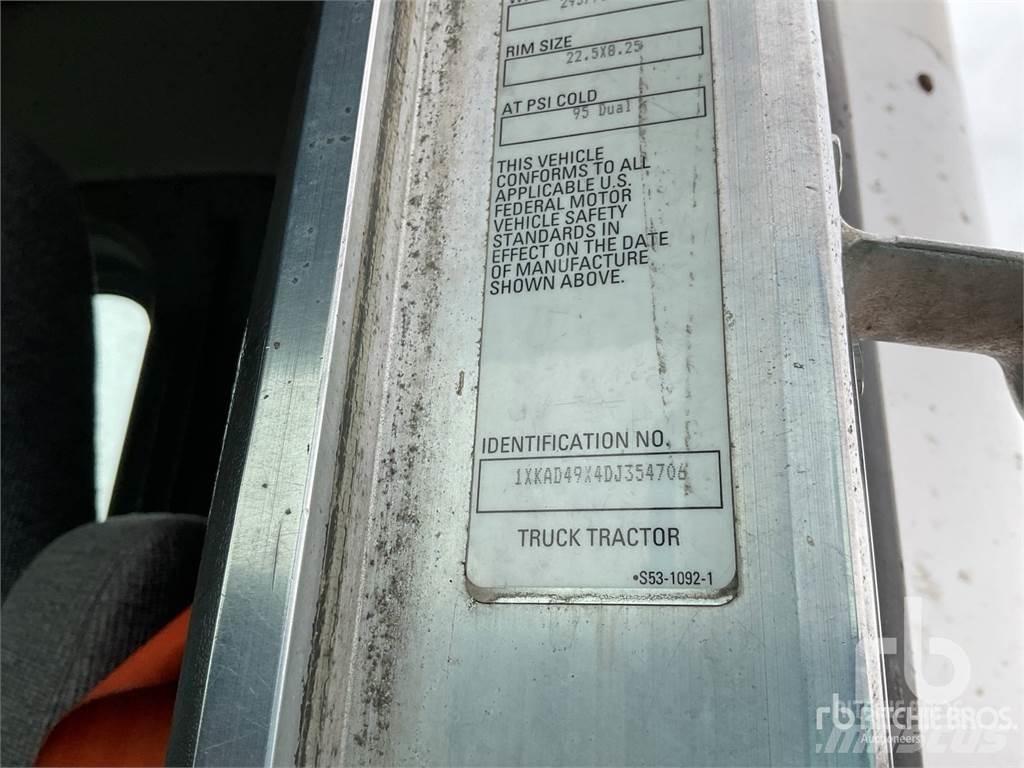 Kenworth T660 Autotractoare