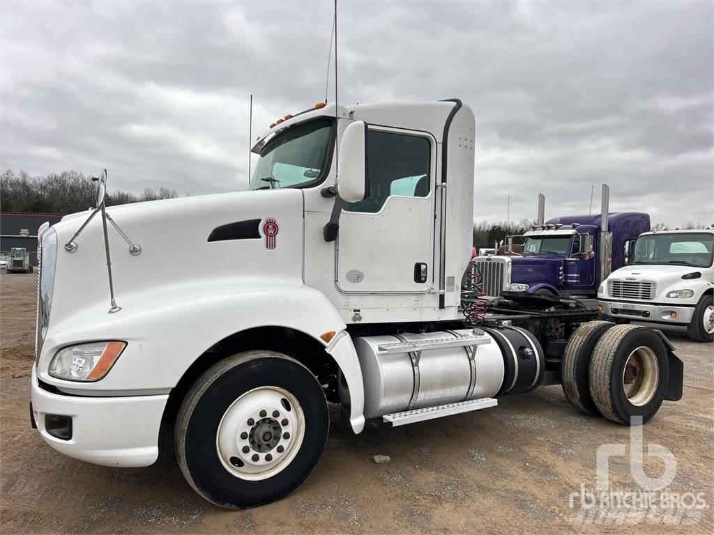 Kenworth T660 Autotractoare