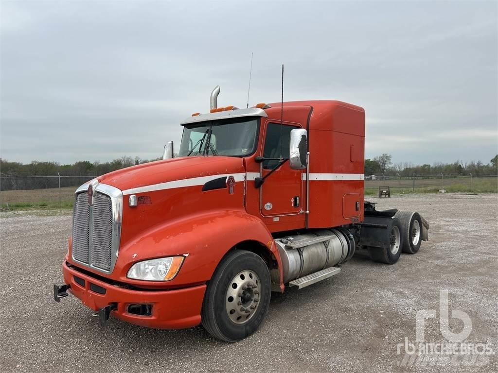 Kenworth T660 Autotractoare