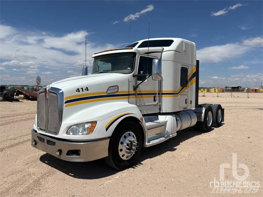 Kenworth T660 Autotractoare