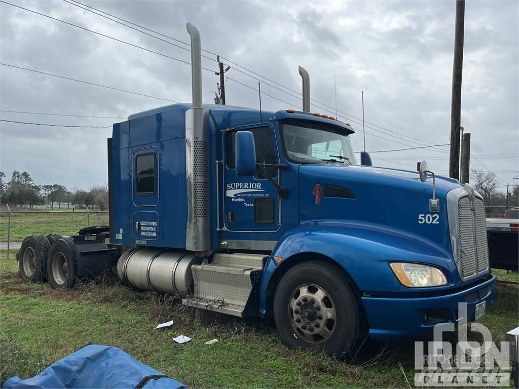 Kenworth T660 Autotractoare