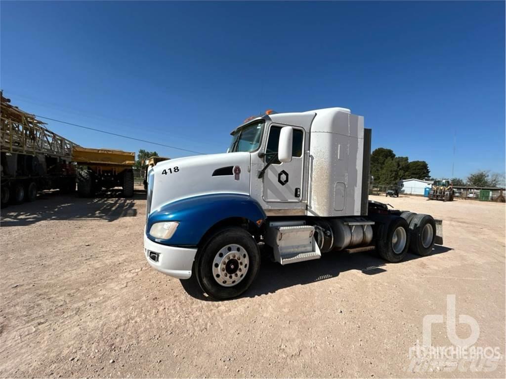 Kenworth T660 Autotractoare