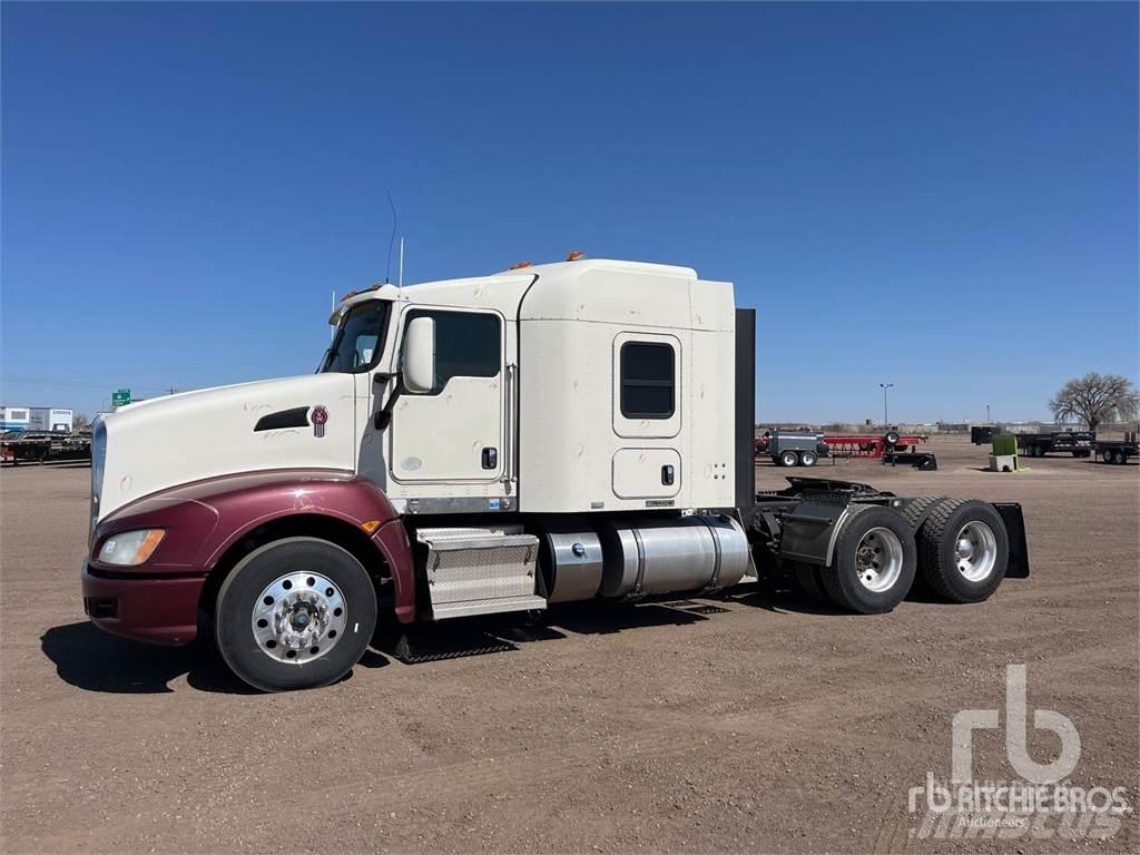 Kenworth T680 Autotractoare