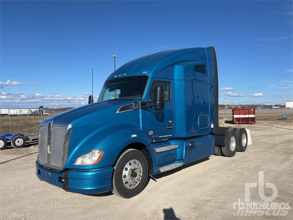 Kenworth T680 Autotractoare