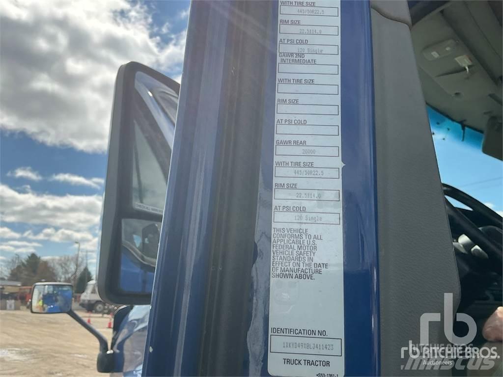 Kenworth T680 Autotractoare