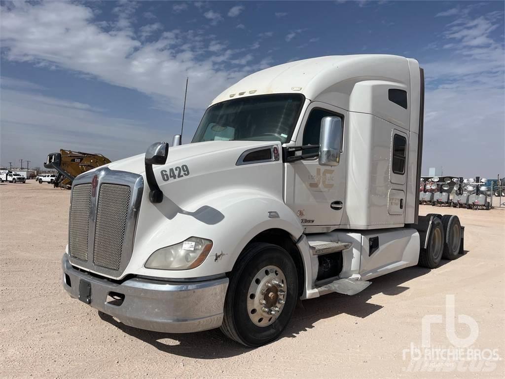 Kenworth T680 Autotractoare