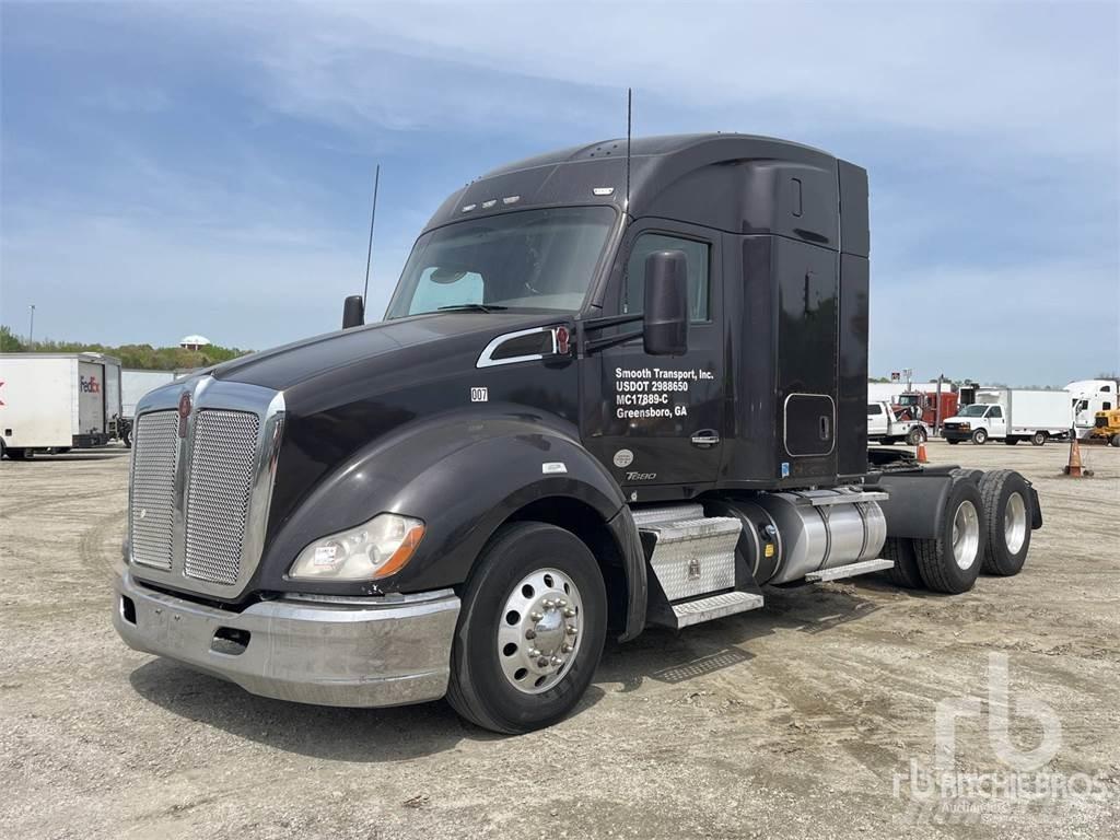 Kenworth T680 Autotractoare