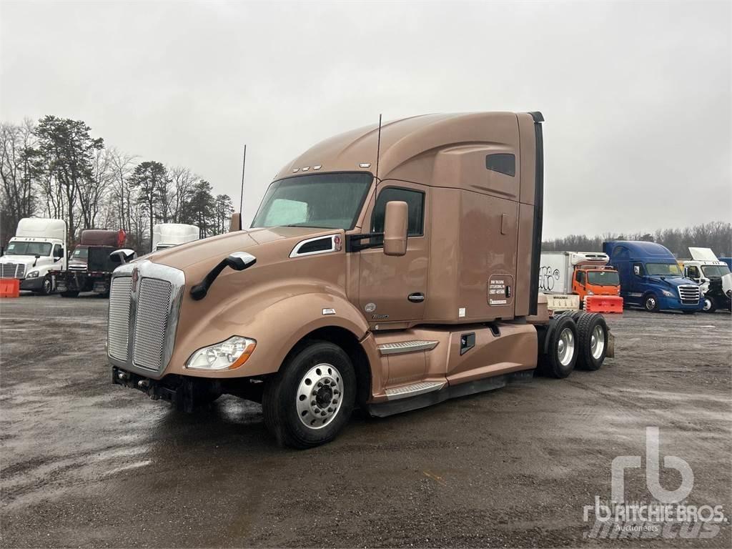 Kenworth T680 Autotractoare