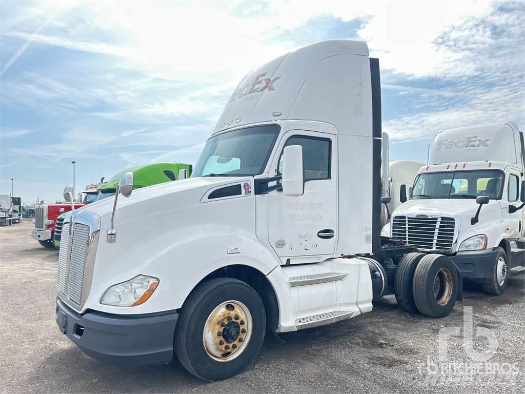 Kenworth T680 Autotractoare