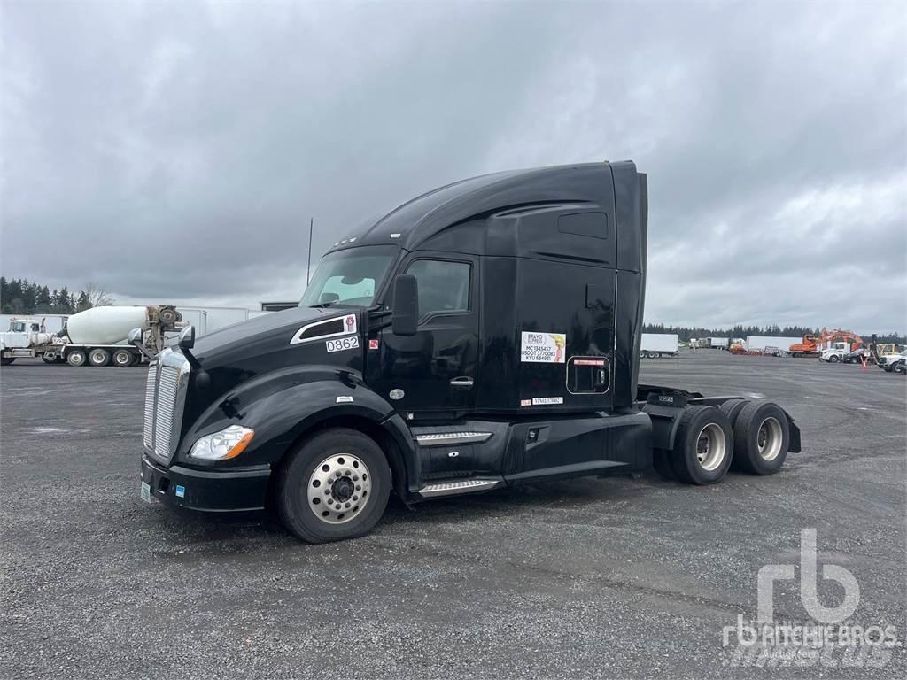 Kenworth T680 Autotractoare