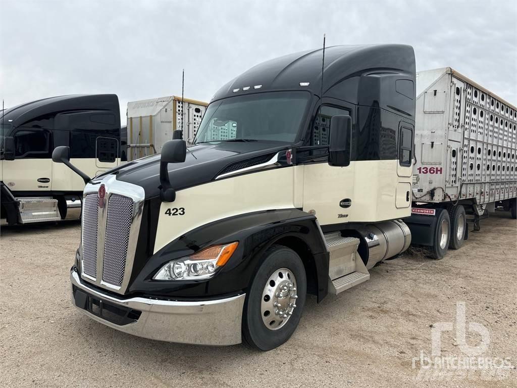 Kenworth T680 Autotractoare