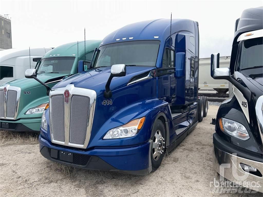 Kenworth T680 Autotractoare