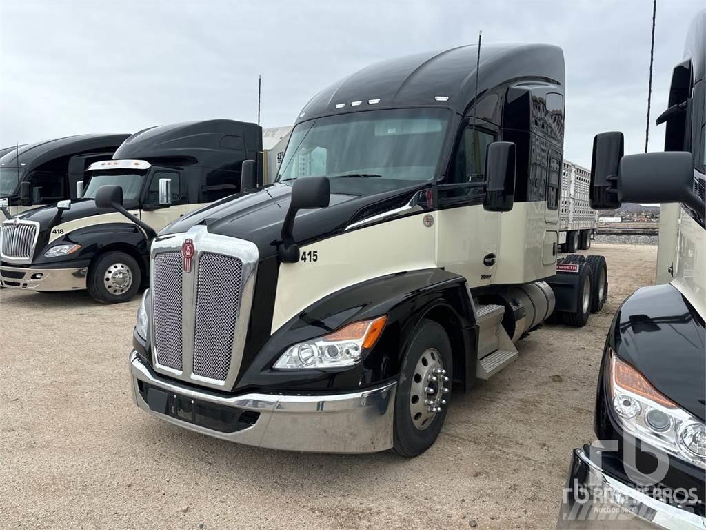 Kenworth T680 Autotractoare