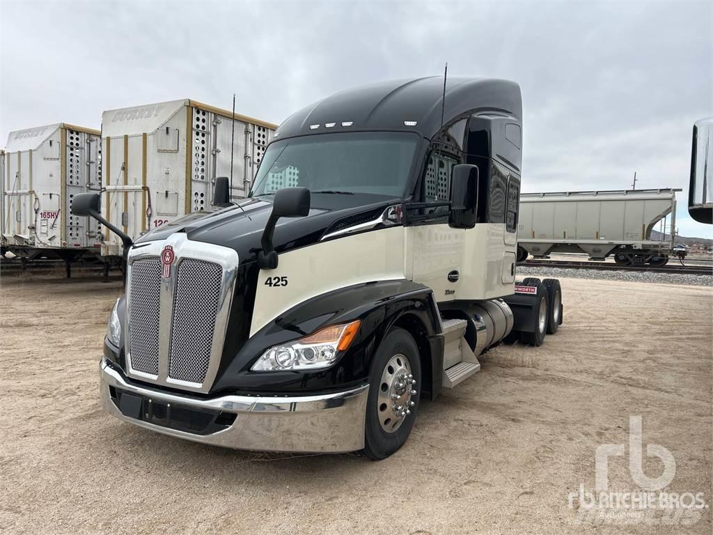 Kenworth T680 Autotractoare