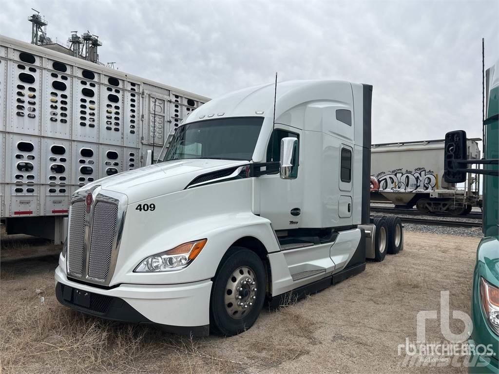 Kenworth T680 Autotractoare