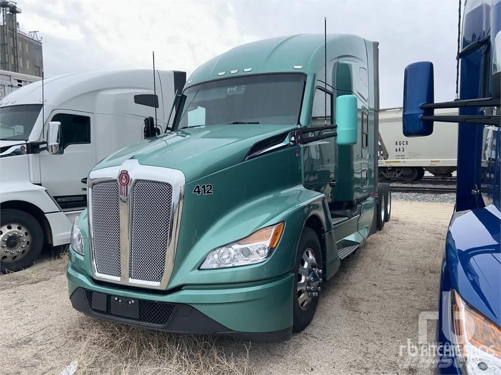 Kenworth T680 Autotractoare