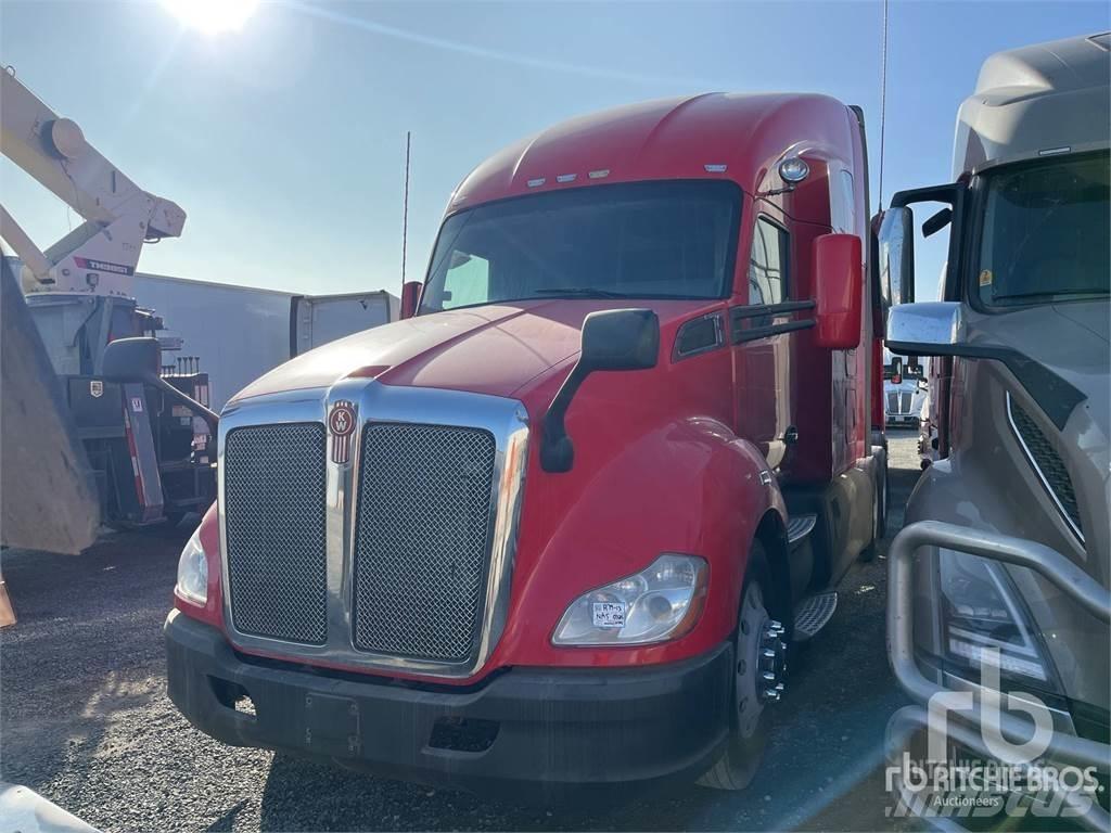Kenworth T680 Autotractoare