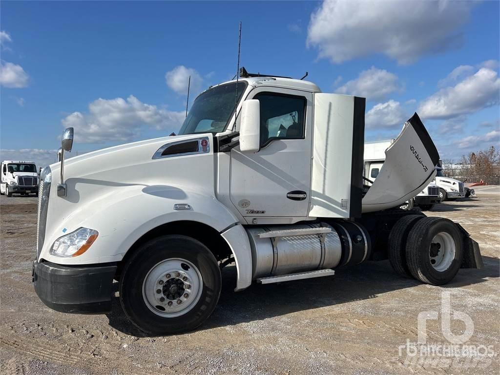 Kenworth T680 Autotractoare
