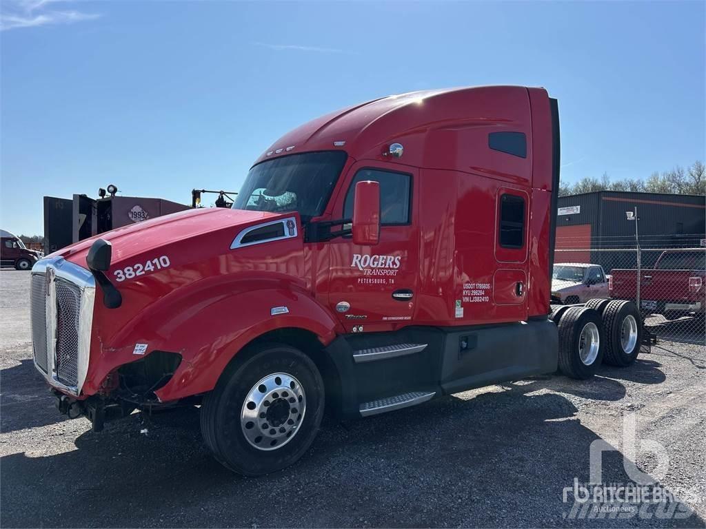 Kenworth T680 Autotractoare