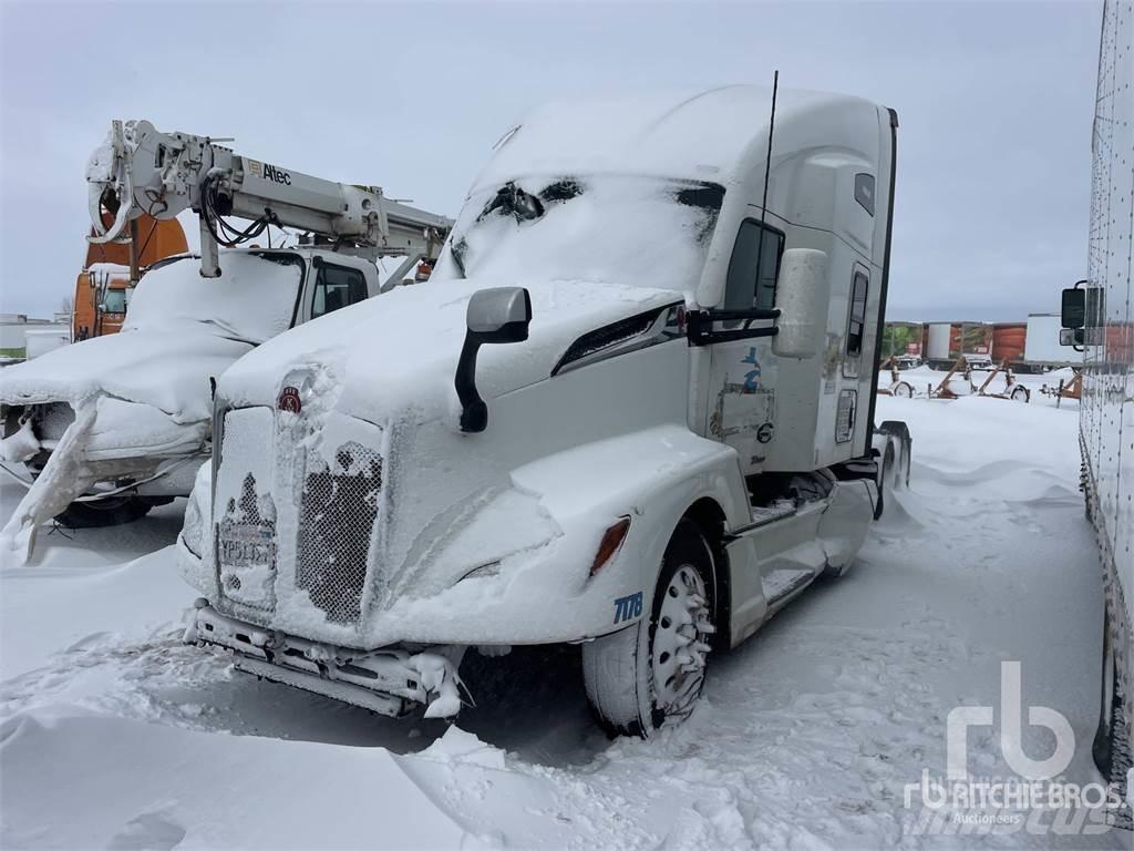 Kenworth T680 Autotractoare
