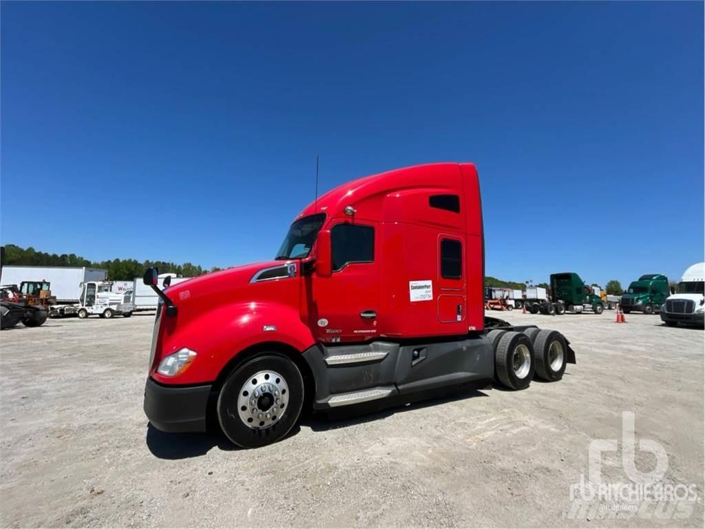 Kenworth T680 Autotractoare
