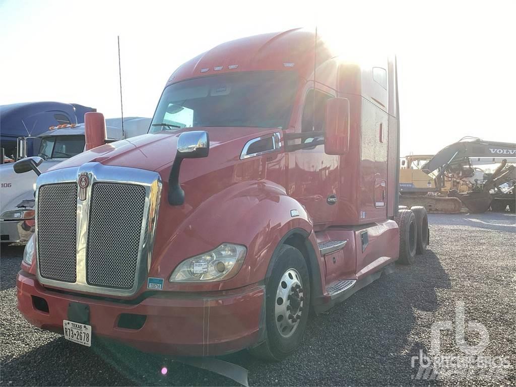 Kenworth T680 Autotractoare