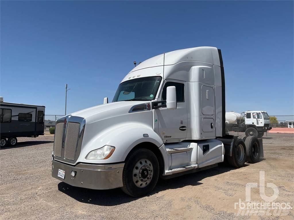 Kenworth T680 Autotractoare