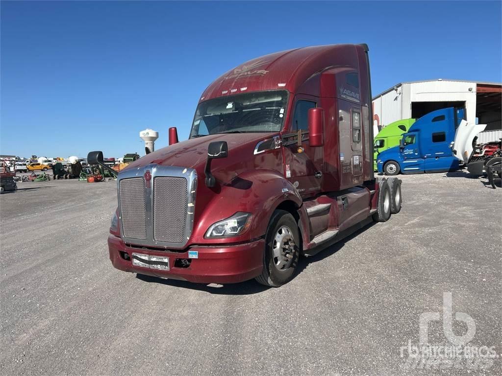 Kenworth T680 Autotractoare