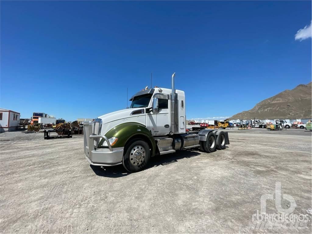 Kenworth T680 Autotractoare