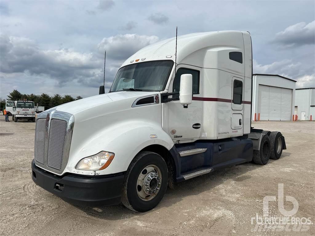 Kenworth T680 Autotractoare