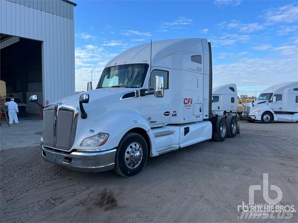 Kenworth T680 Autotractoare
