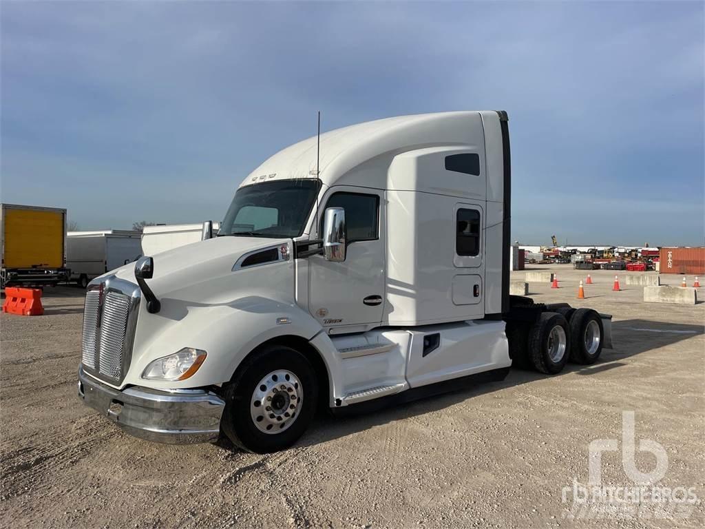 Kenworth T680 Autotractoare