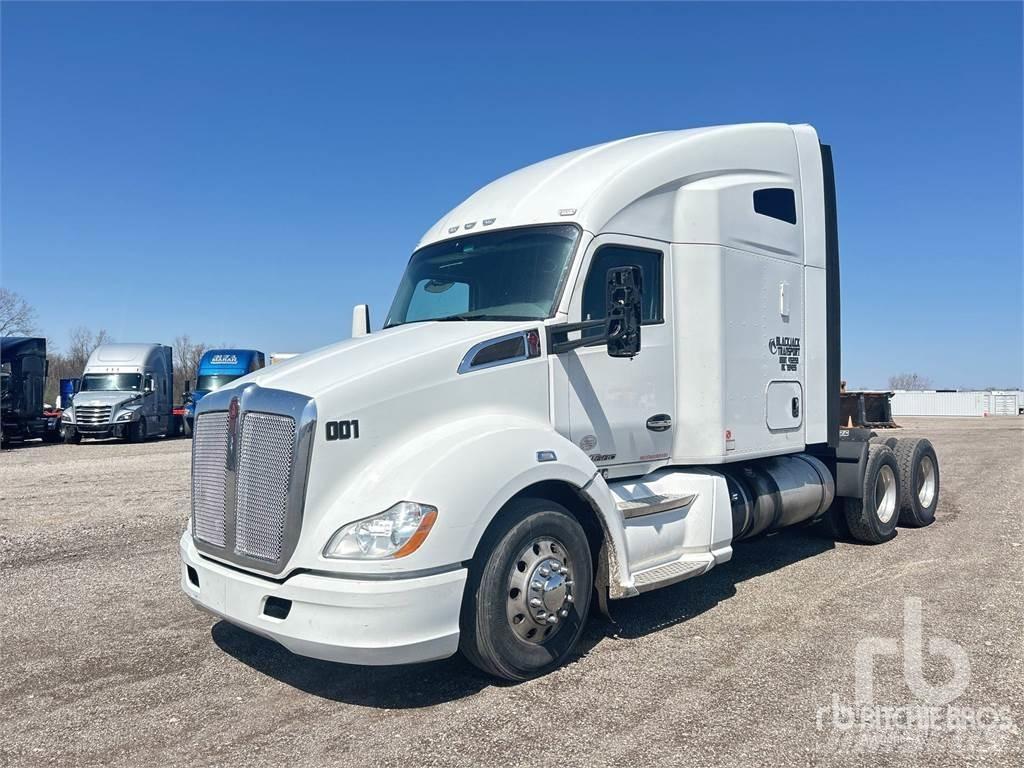Kenworth T680 Autotractoare
