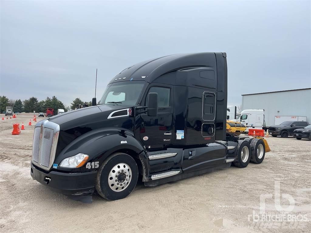 Kenworth T680 Autotractoare
