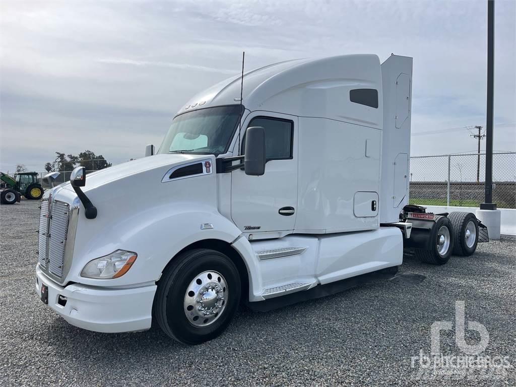 Kenworth T680 Autotractoare
